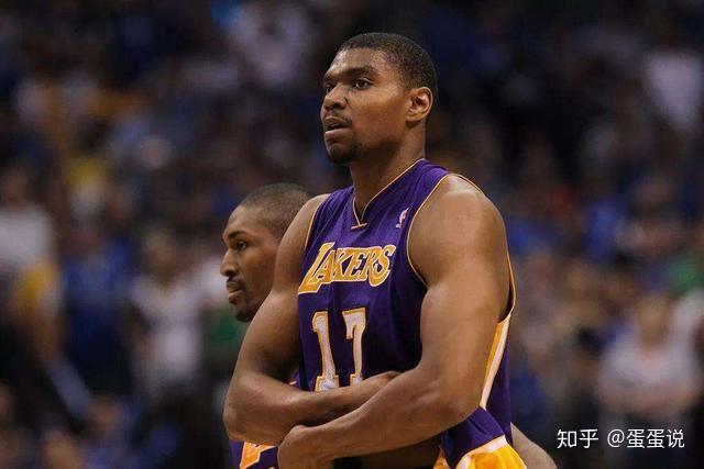 塔图姆22+9+7库里18分 凯尔特人大胜勇士40分