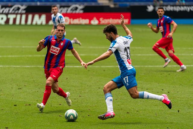 布朗44分绿军大胜步行者 尼克斯轻取魔术6连胜