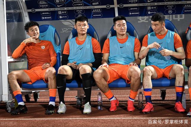 范弗里特38分火箭险胜雷霆 骑士终结绿军7连胜