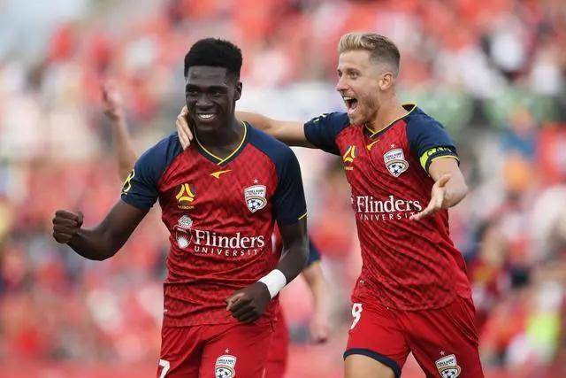 韩旭16分杨力维10+5 中国女篮热身不敌西班牙